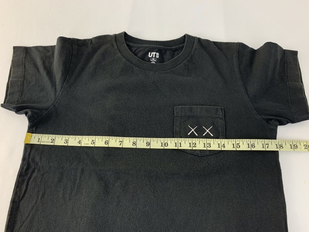 Kaws Kaws Sesame Street Single Pocket Art Logo Tee Size S / US 4 / IT 40 - 10 Thumbnail