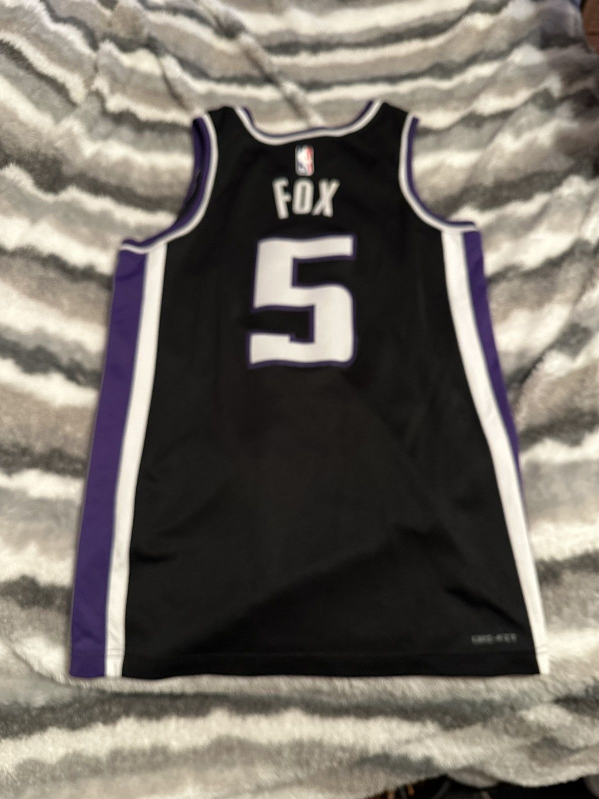 NBA × Nike De’Aaron Fox Sacramento Kings Jersey Size US M / EU 48-50 / 2 - 2 Thumbnail