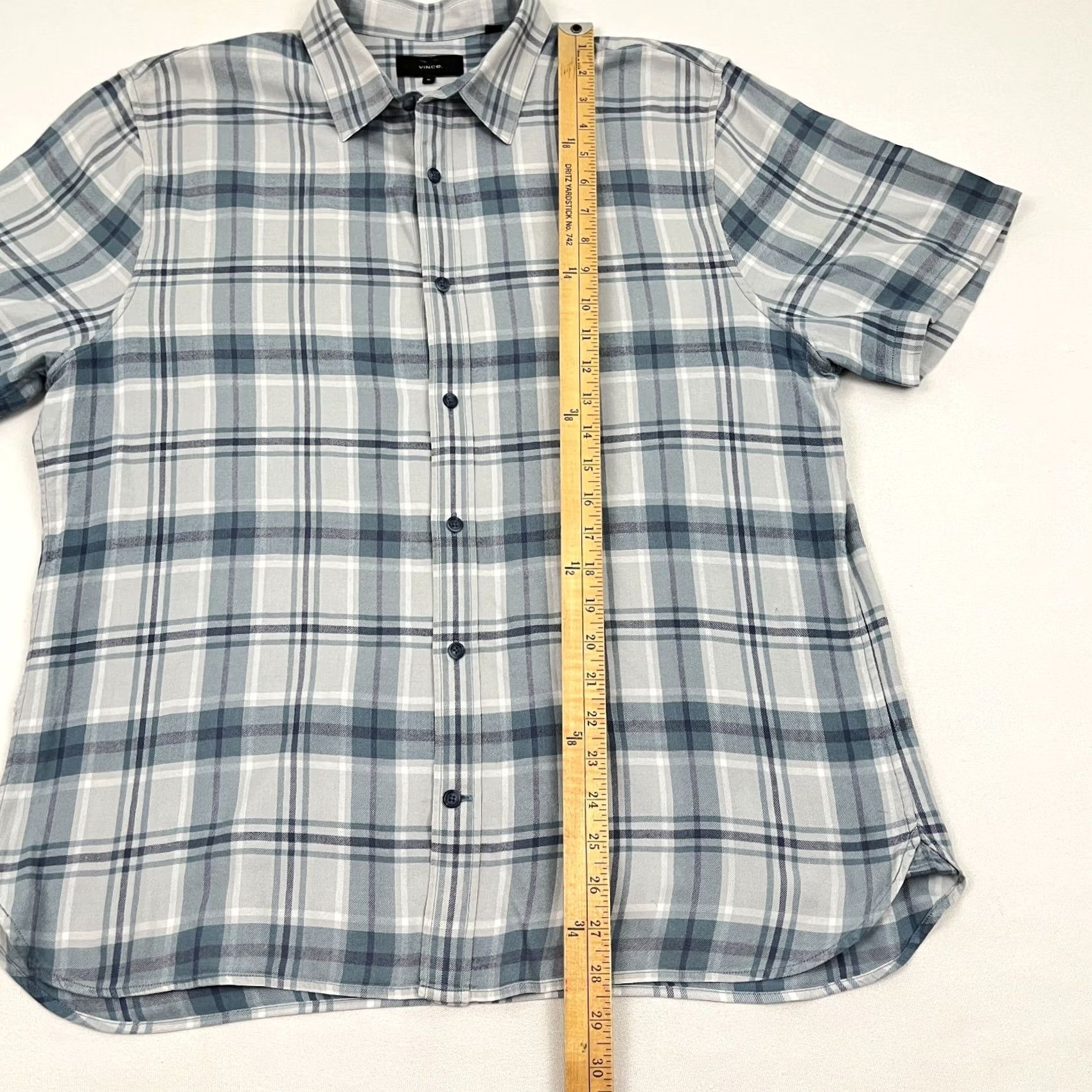Vince Vince Shirt Mens XL Blue Gray Plaid Cotton Rayon Casual Button-Up Short Sleeve Size US XL / EU 56 / 4 - 4 Thumbnail
