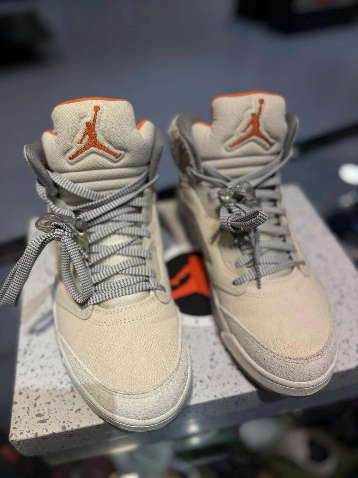 Jordan Brand Size 9.5 - Air Jordan 5 Retro SE Craft Light Orewood Brown Size US 9.5 / EU 42-43 - 5 Thumbnail