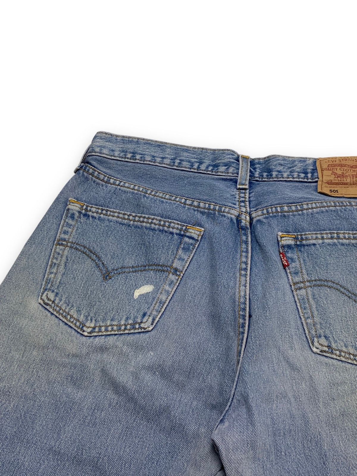 Levi's Vintage Clothing 90s Vintage LEVI'S Light Blue Denim Distressed Shorts Size US 31 - 14 Thumbnail