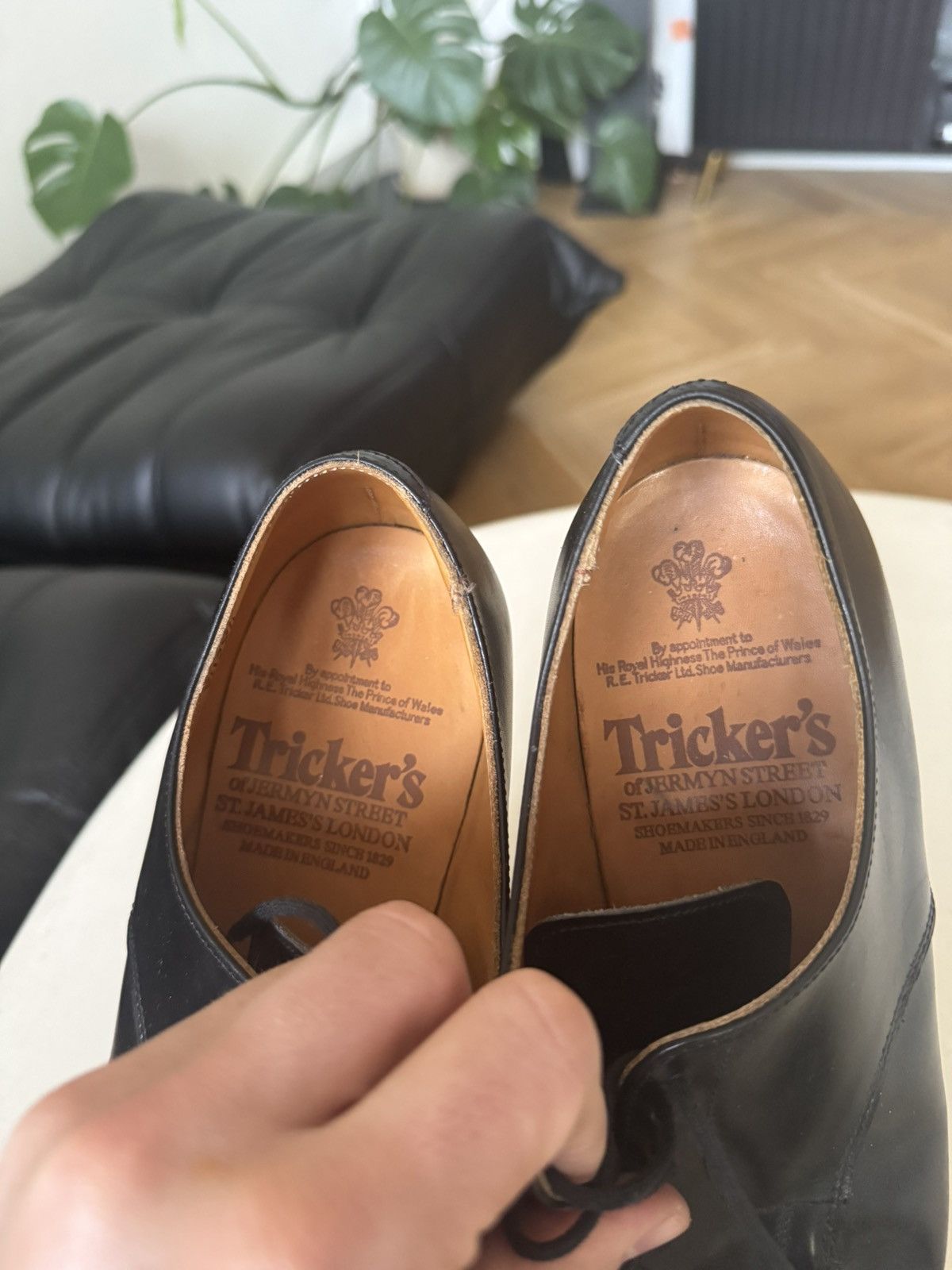 Leather Tricker's Leather Black Casual Derby Shoes High Quality Size US 8 / EU 41 - 4 Thumbnail