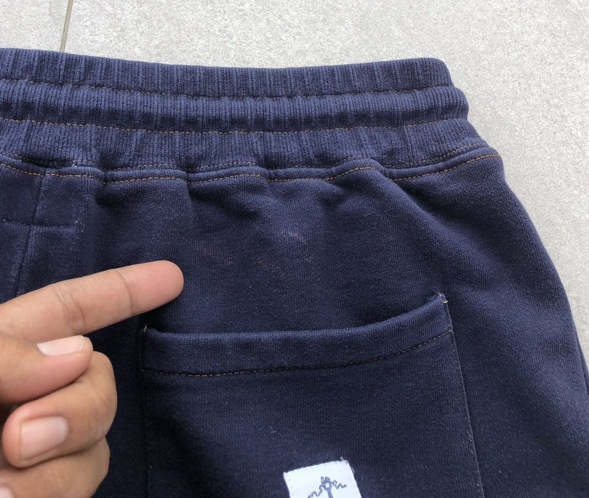 Brooks Brothers Brooks Brothers shorts Pants With A Gold Embroidered Logo Size US 34 / EU 50 - 8 Thumbnail