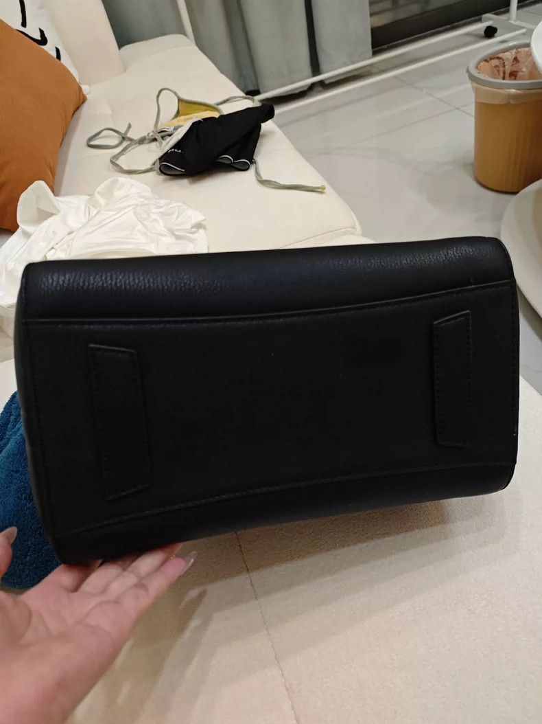 Givenchy Givenchy ANTIGON Medium Bag Size ONE SIZE - 4 Thumbnail