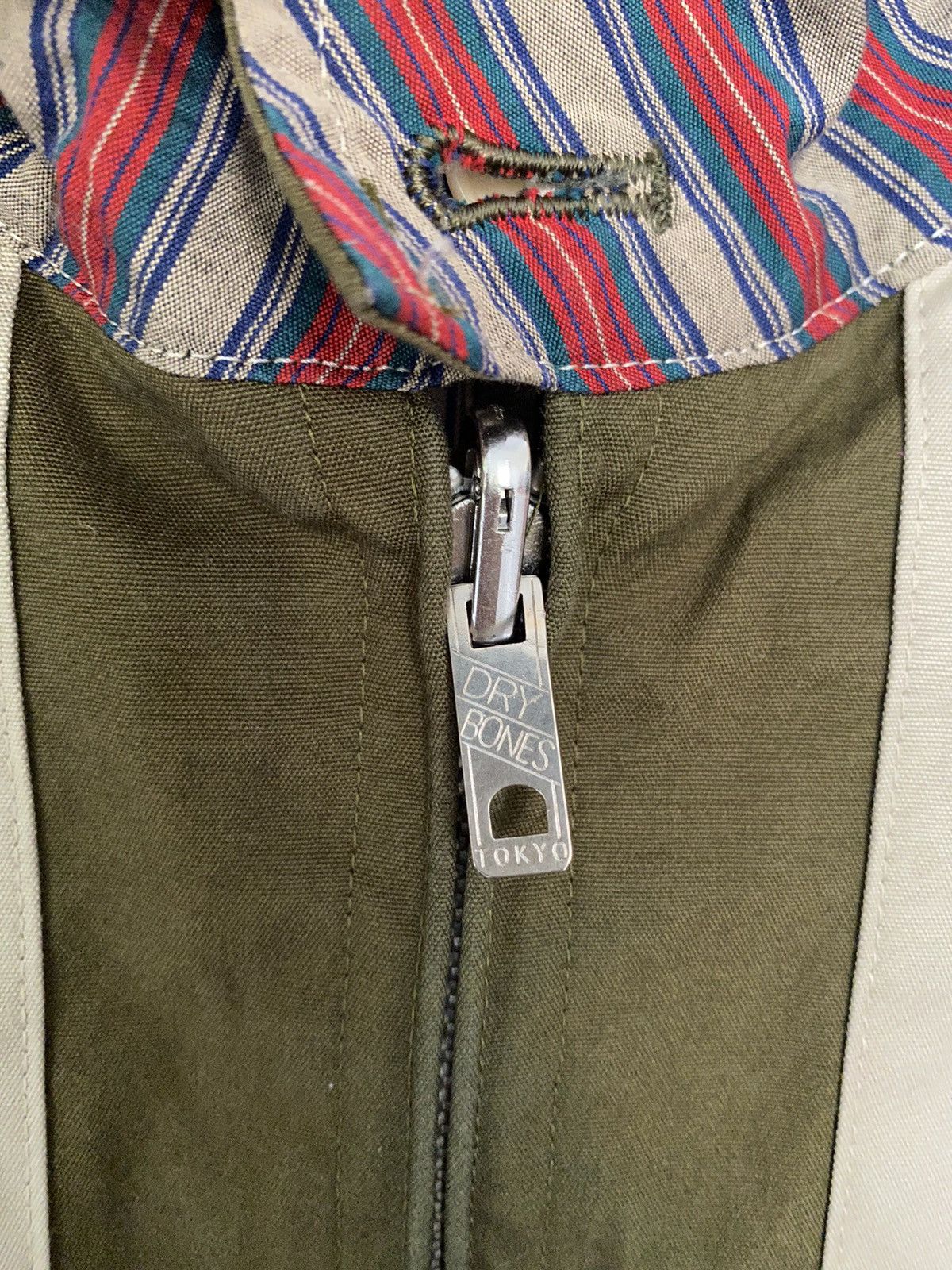 Dry Bones Vtg Dry Bones Snake and Skull Reversible worker jacket Size US M / EU 48-50 / 2 - 7 Thumbnail