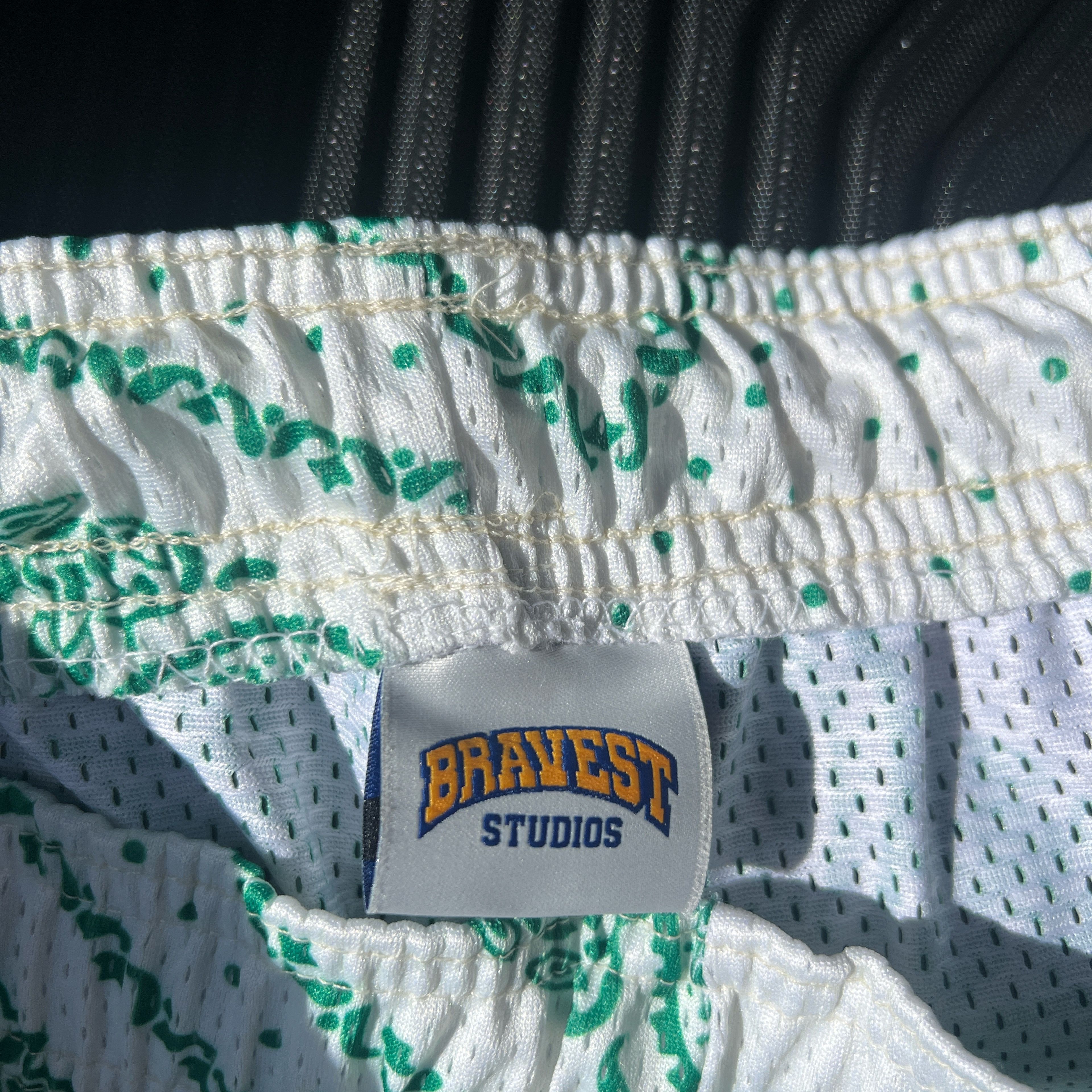 Bravest Studios GREEN PAISLEY SHORTS Size US 34 / EU 50 - 2 Thumbnail