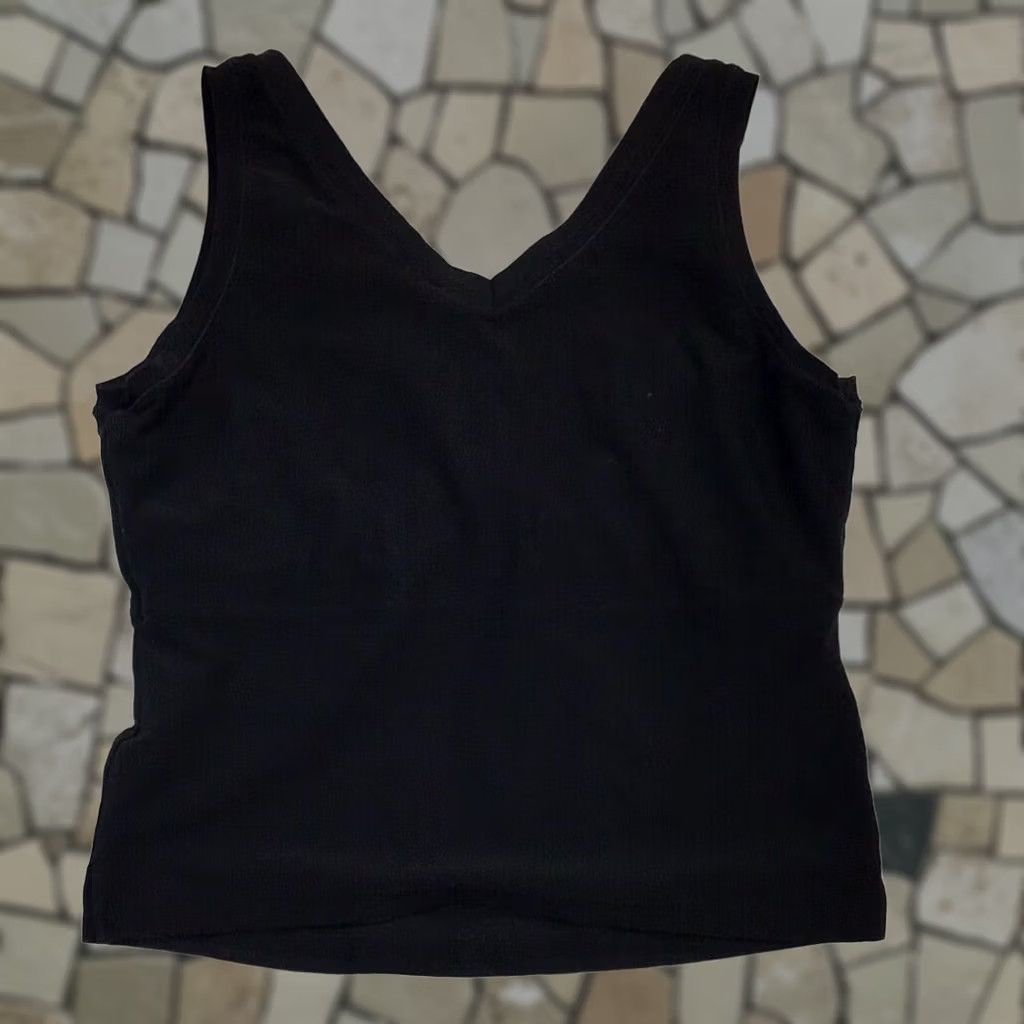 Nike Nike Women Tank Top Athletic Size Small Black Built in Bra Elastic Activewear Snike 1335 Women’s Regular Shirt Size S / US 4 / IT 40 - 1 Thumbnail