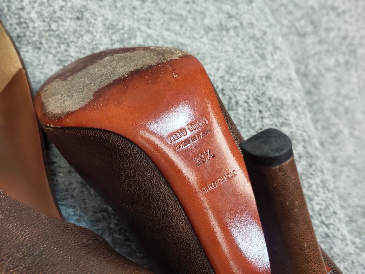Miu Miu Vintage Luxurious Miu Miu Design Leather Brown Retro Heels Size US 9 / IT 39 - 18 Thumbnail