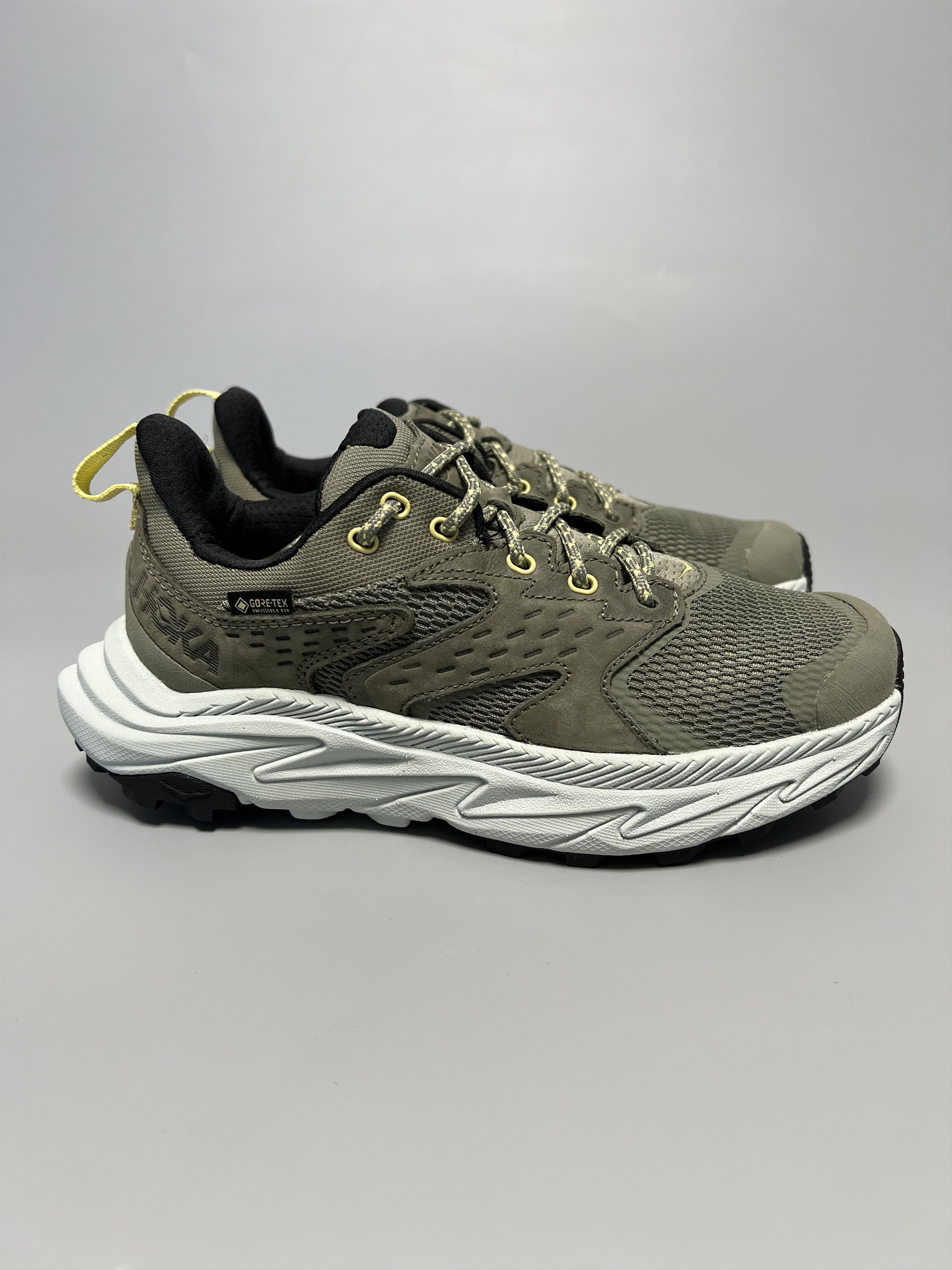 5.5B Hoka One One Anacapa 2 Low GTX Hiking Shoes