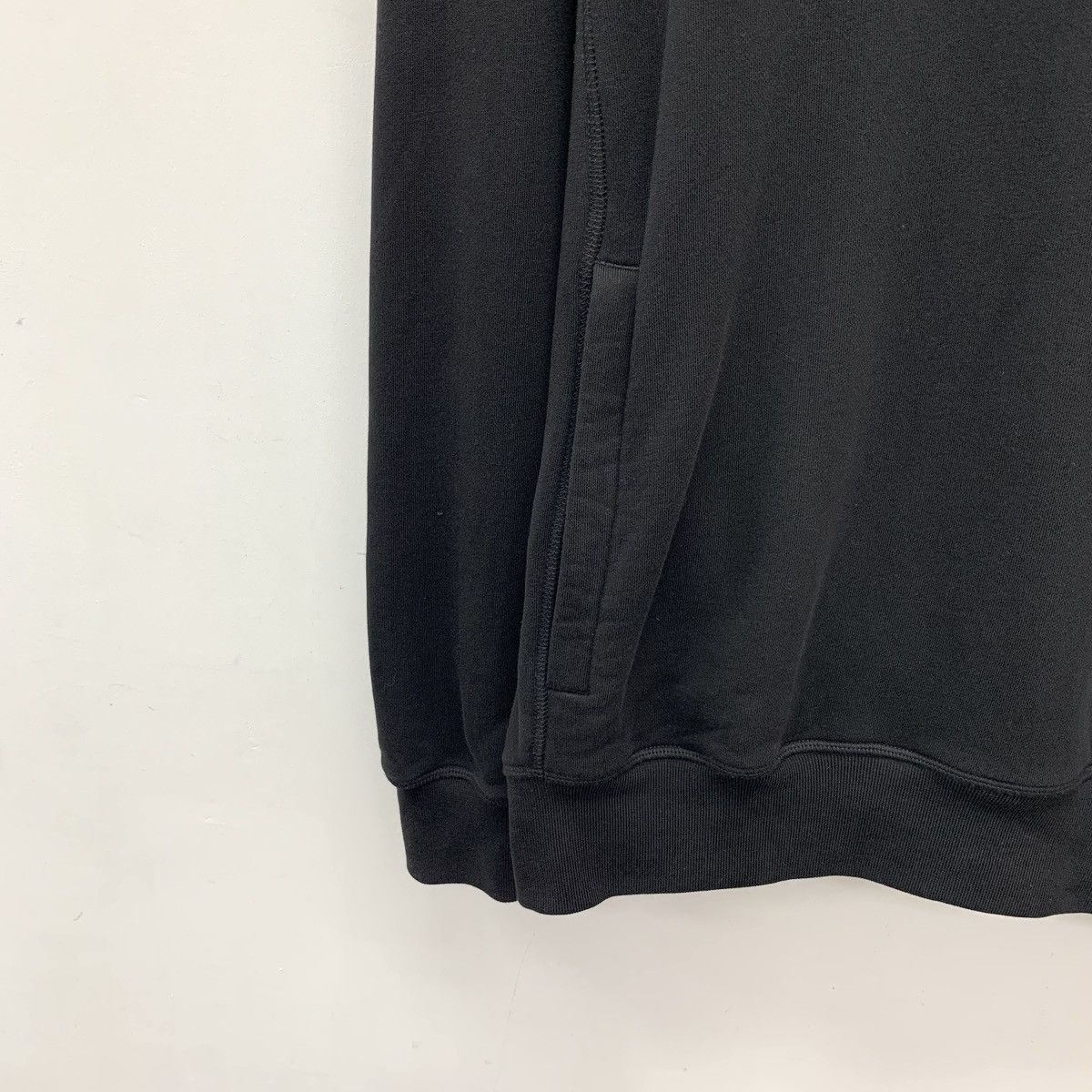 Moncler Moncler Black Logo Long Sleeve Sweatshirt K26WX Size US S / EU 44-46 / 1 - 4 Thumbnail