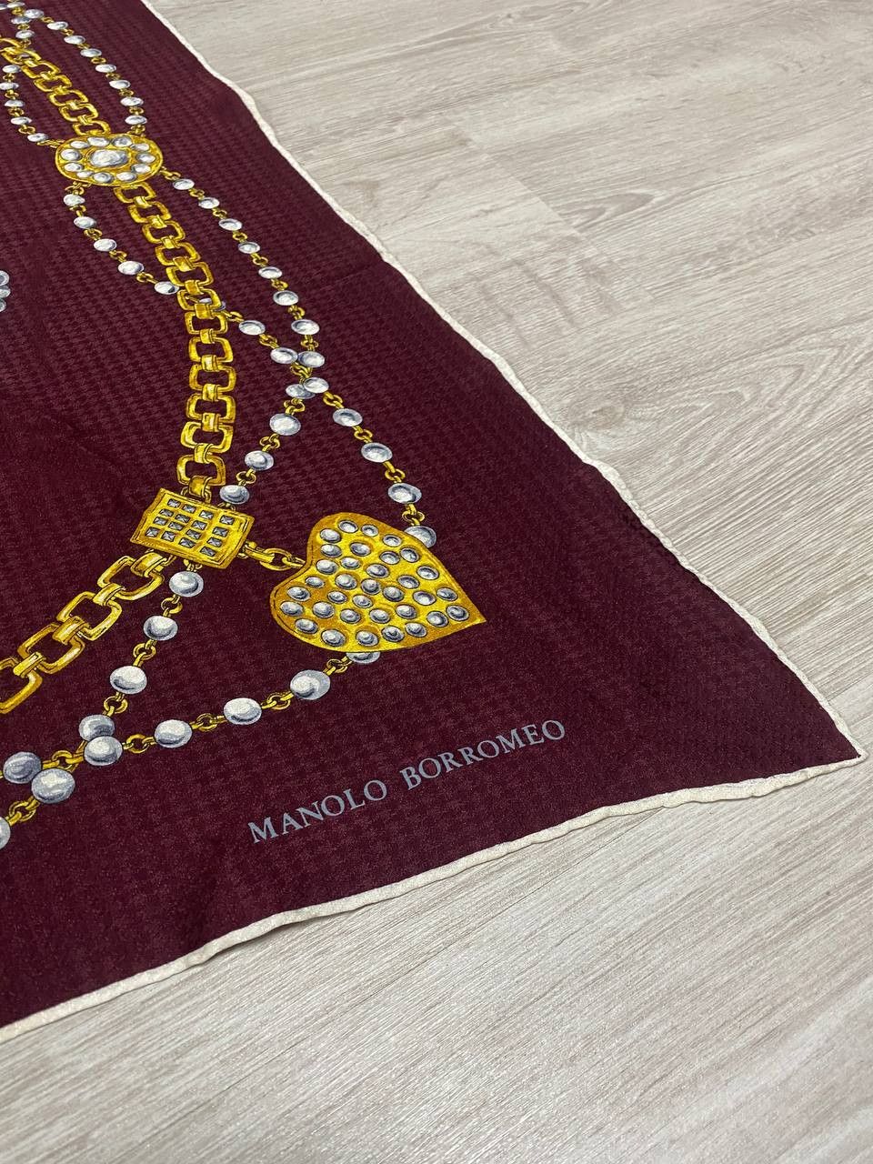 Vintage Manolo borromeo zodiac silk scarf Size ONE SIZE - 2 Thumbnail
