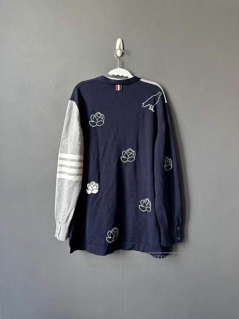 Thom Browne Thom Browne Lotus Embroidered Colorblock Cardigan Size US XL / EU 56 / 4 - 2 Thumbnail