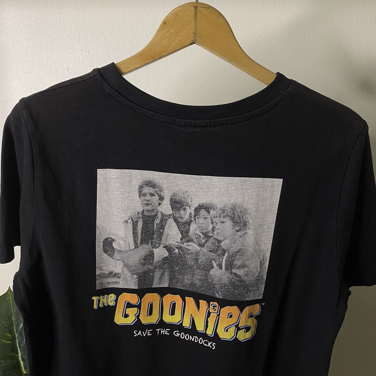 Vintage × Warner Bros Warner Bros x The Goonies Movie 100th Anniversary Tee Size US M / EU 48-50 / 2 - 2 Thumbnail