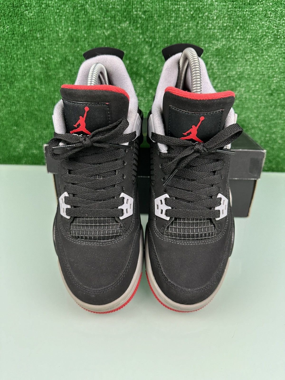 Jordan Brand Jordan 4 Retro OG Mid Bred 2019 (GS) Size 5Y Size US 5 / EU 37 - 4 Thumbnail