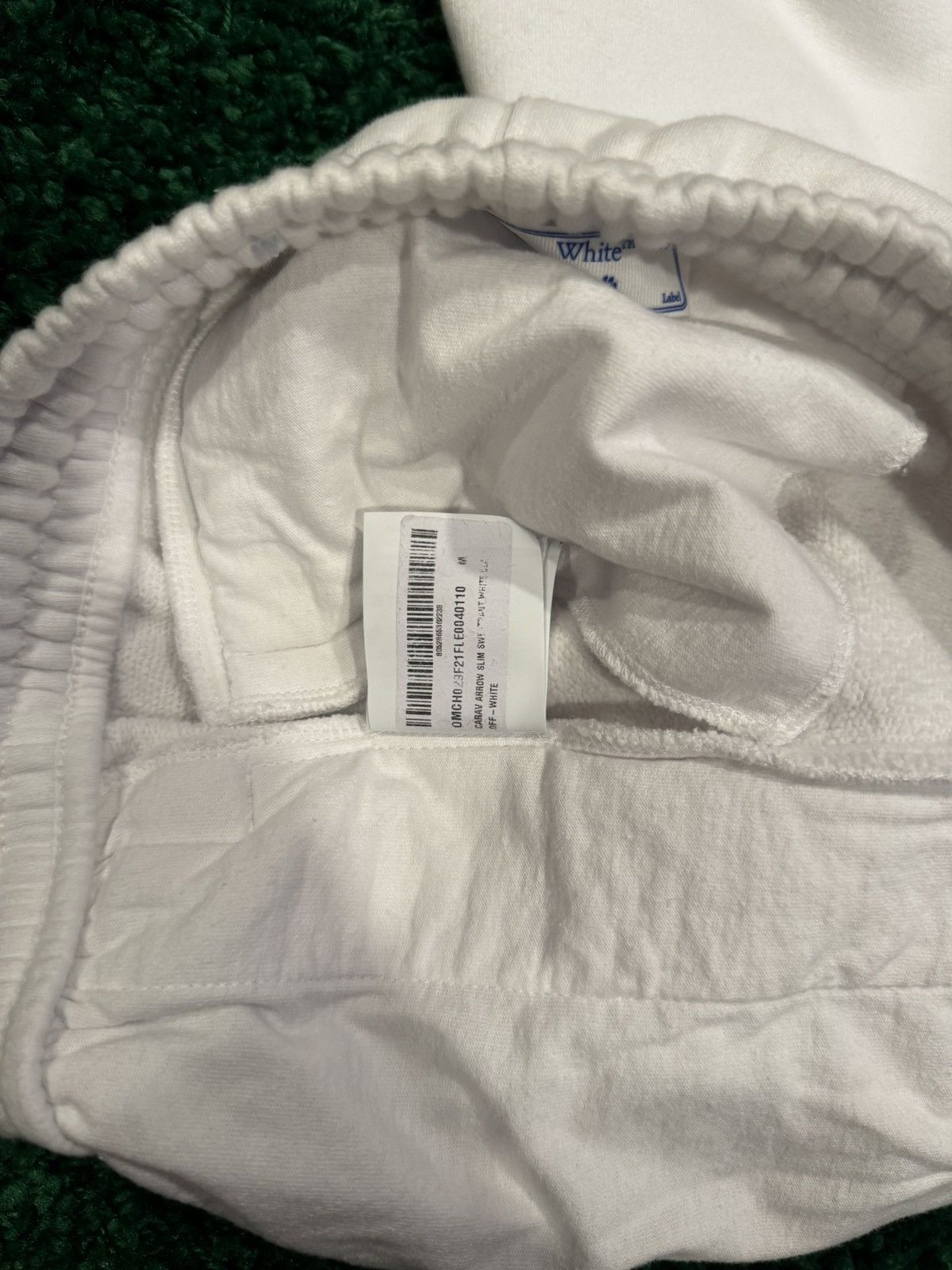 Off-White Off-White Caravaggio sweatpants Size US 32 / EU 48 - 8 Thumbnail