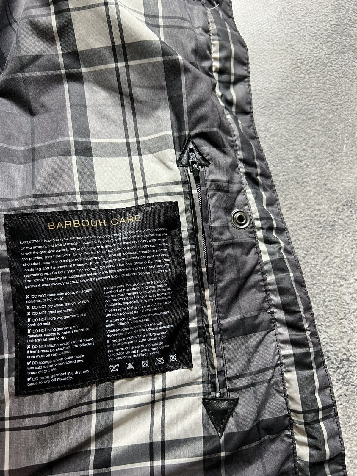 Barbour × Vintage Vintage Barbour International B.Intl Atomizer Wax Jacket 00s Size M / US 6-8 / IT 42-44 - 11 Thumbnail