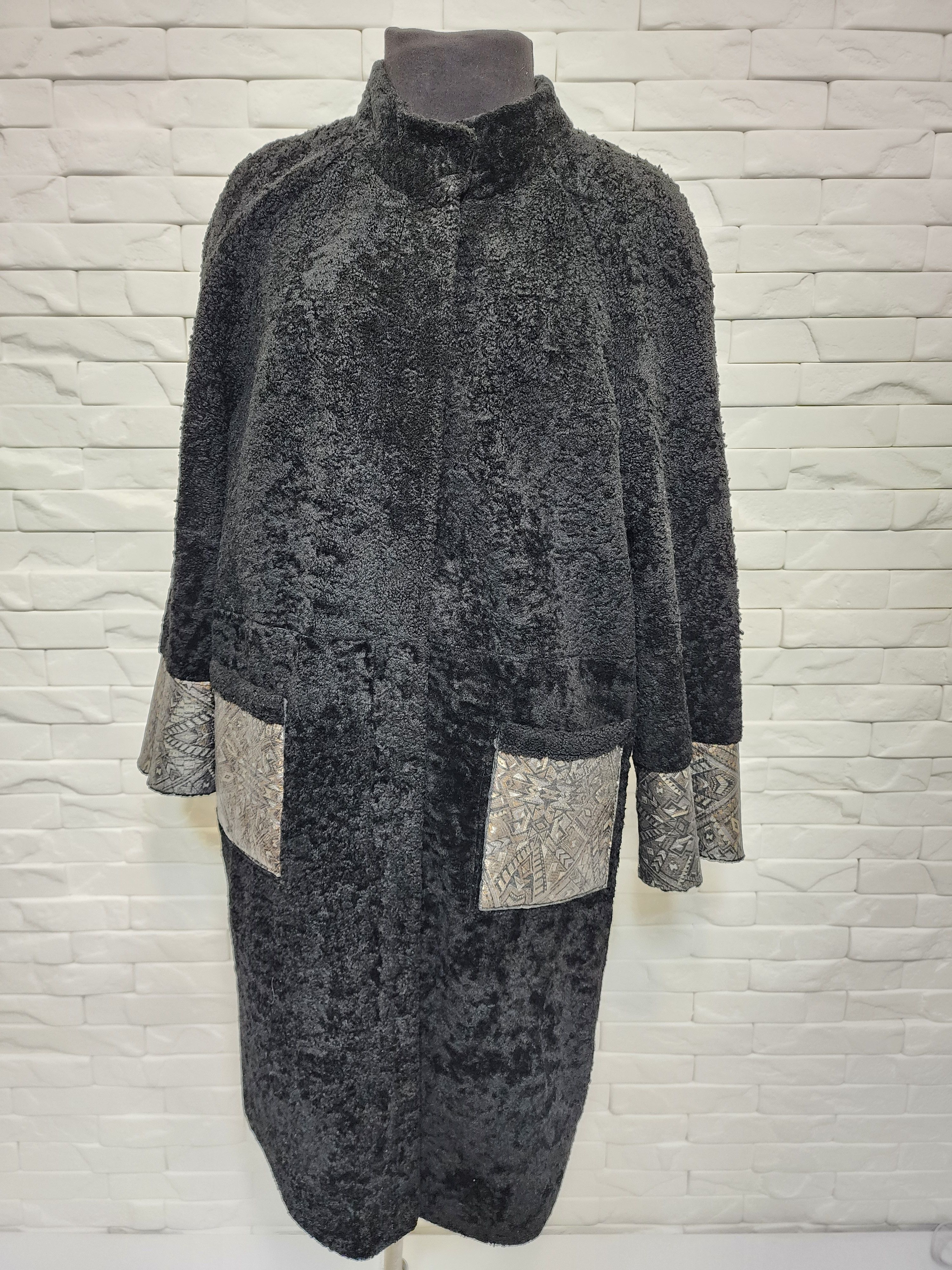 Furla Reversible Black @ Bronze Sheepskin Coat: Genuine Fur, Size XL / US 12-14 / IT 48-50 - 7 Thumbnail