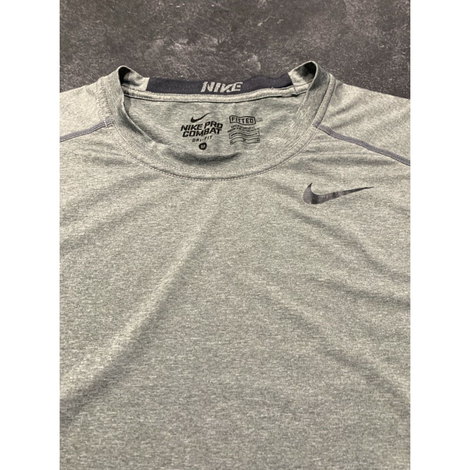 Nike Nike Dri-FIT Long Sleeve Shirt Mens M Gray Athletic Performance Gym Tee Logo Outdoor Sports Size US M / EU 48-50 / 2 - 5 Thumbnail