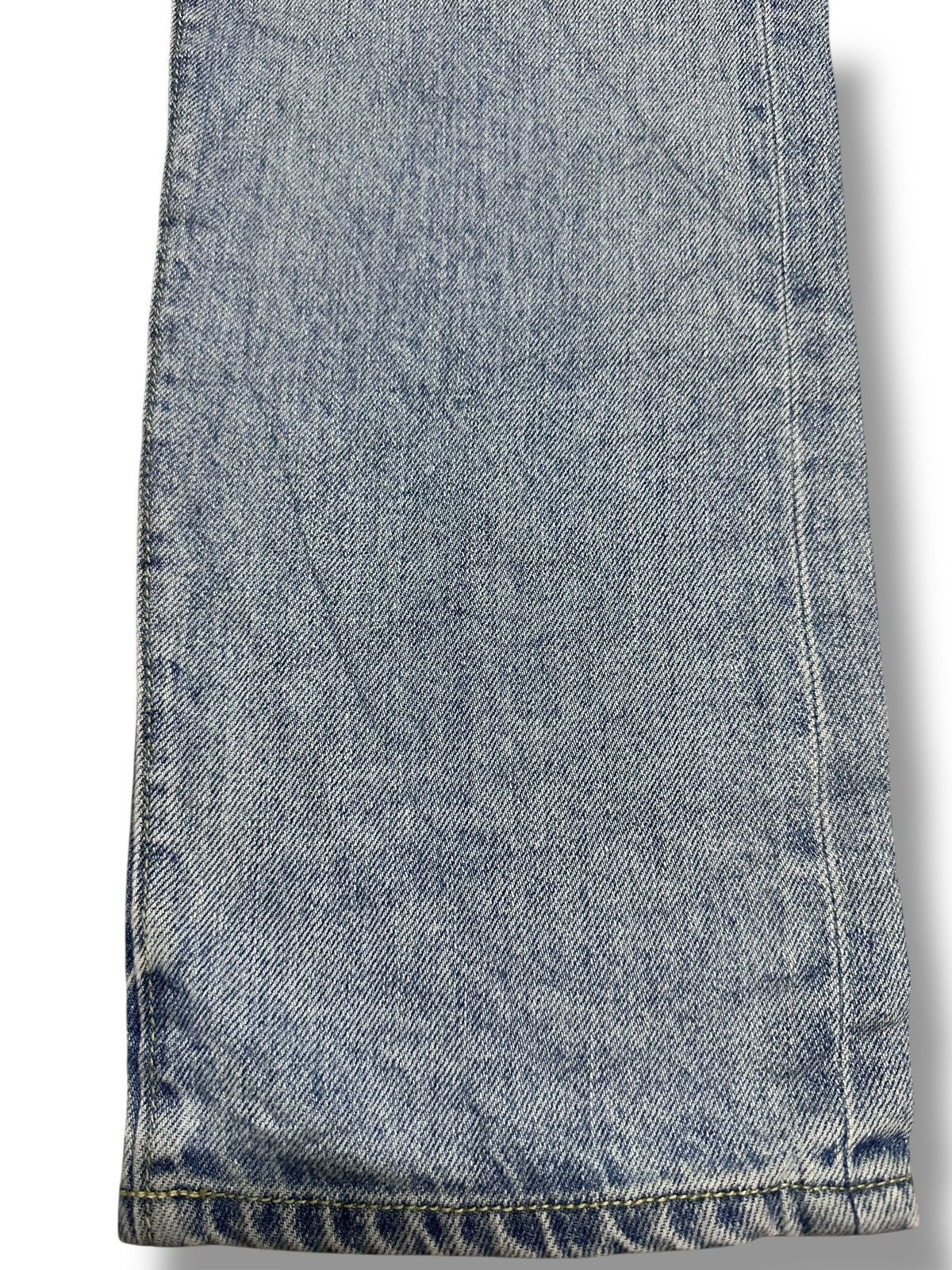 GU × Japanese Brand GU Distressed Slim Jeans Faded Wash Size US 31 - 11 Thumbnail