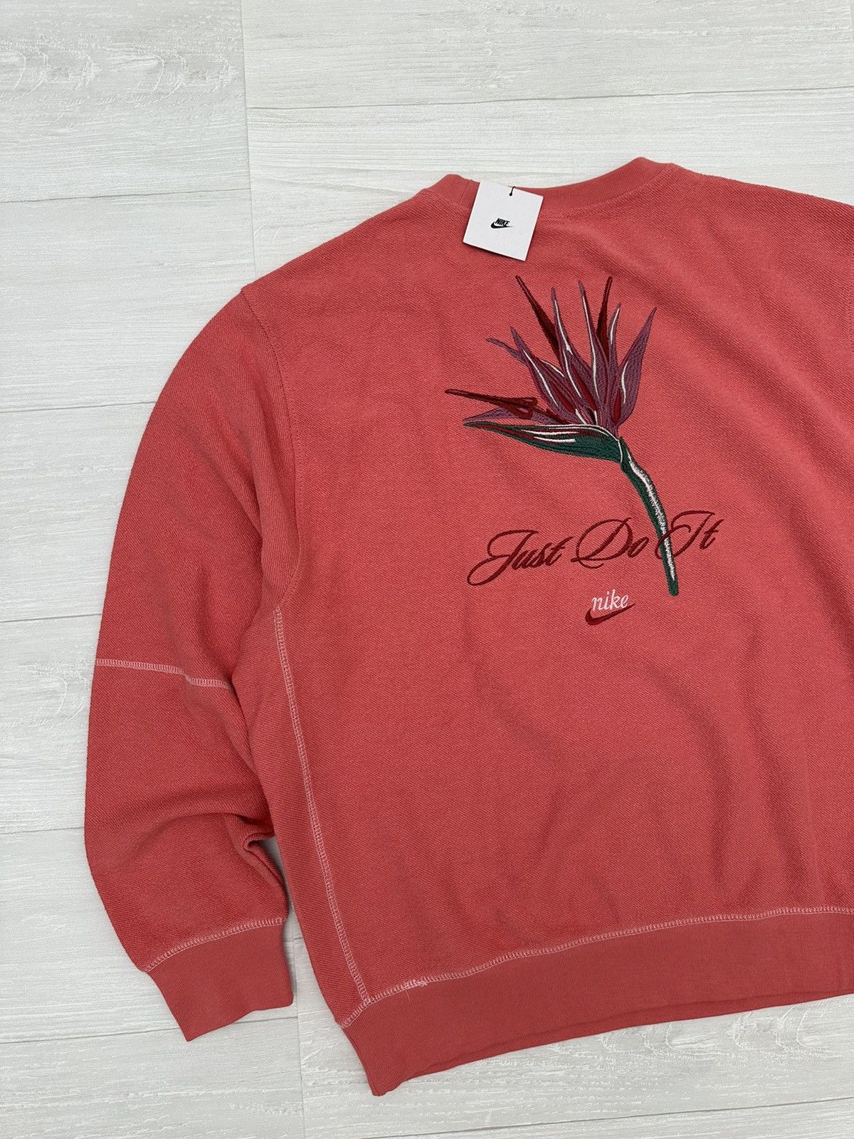 Nike Nike Sportswear Club Floral / Flower Coral Sweatshirt Sz. XL Size US XL / EU 56 / 4 - 2 Thumbnail