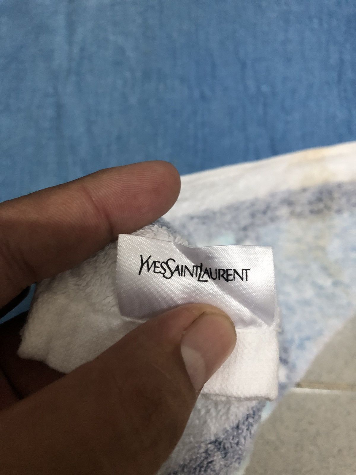 Japanese Brand × Vintage × Yves Saint Laurent Vintage Yves Saint Laurent Ysl Towel Size ONE SIZE - 4 Thumbnail