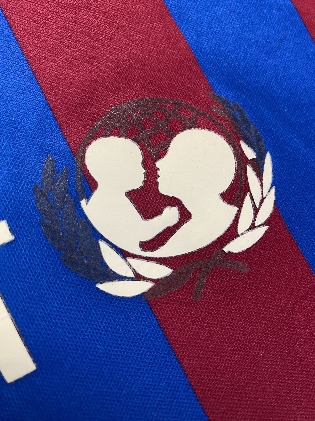 Nike Barcelona Nike 2021/2022 Home Soccer Jersey Football Shirt Size US M / EU 48-50 / 2 - 13 Thumbnail