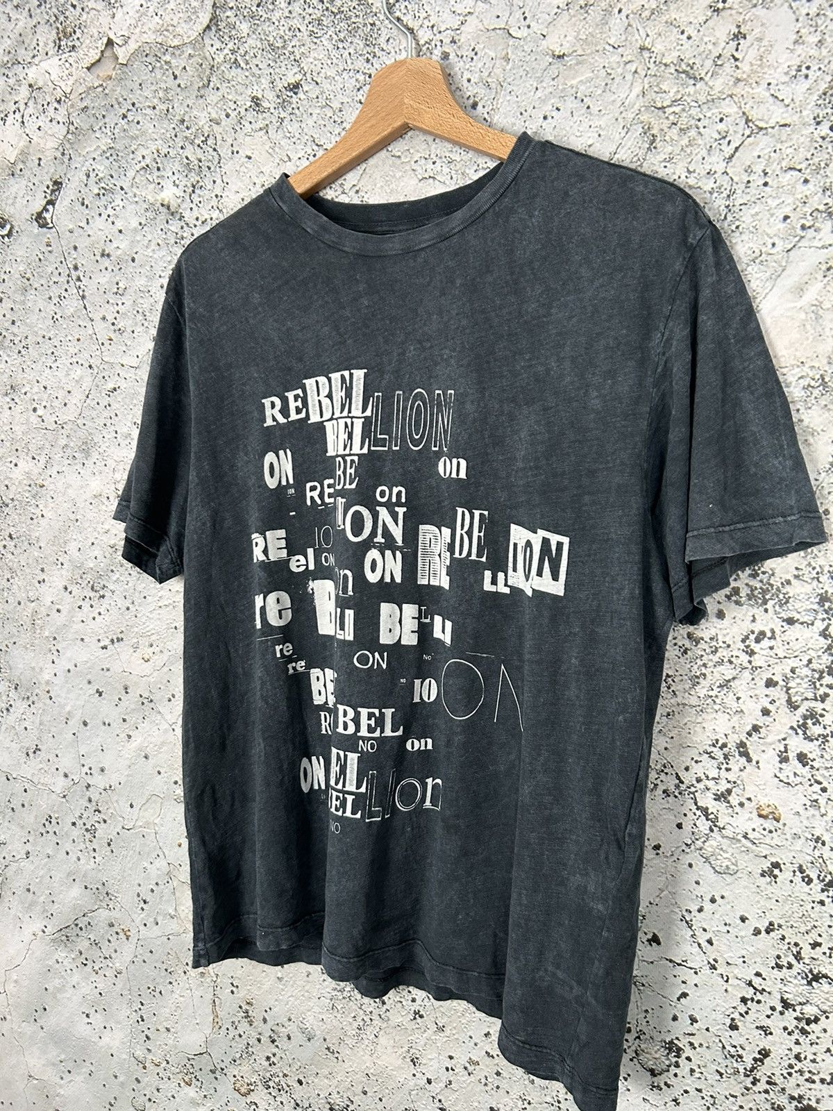Isabel Marant Etoile Vintage Isabel Marant Etoile Designer Graphic Tee Rebelion Size US S / EU 44-46 / 1 - 2 Thumbnail