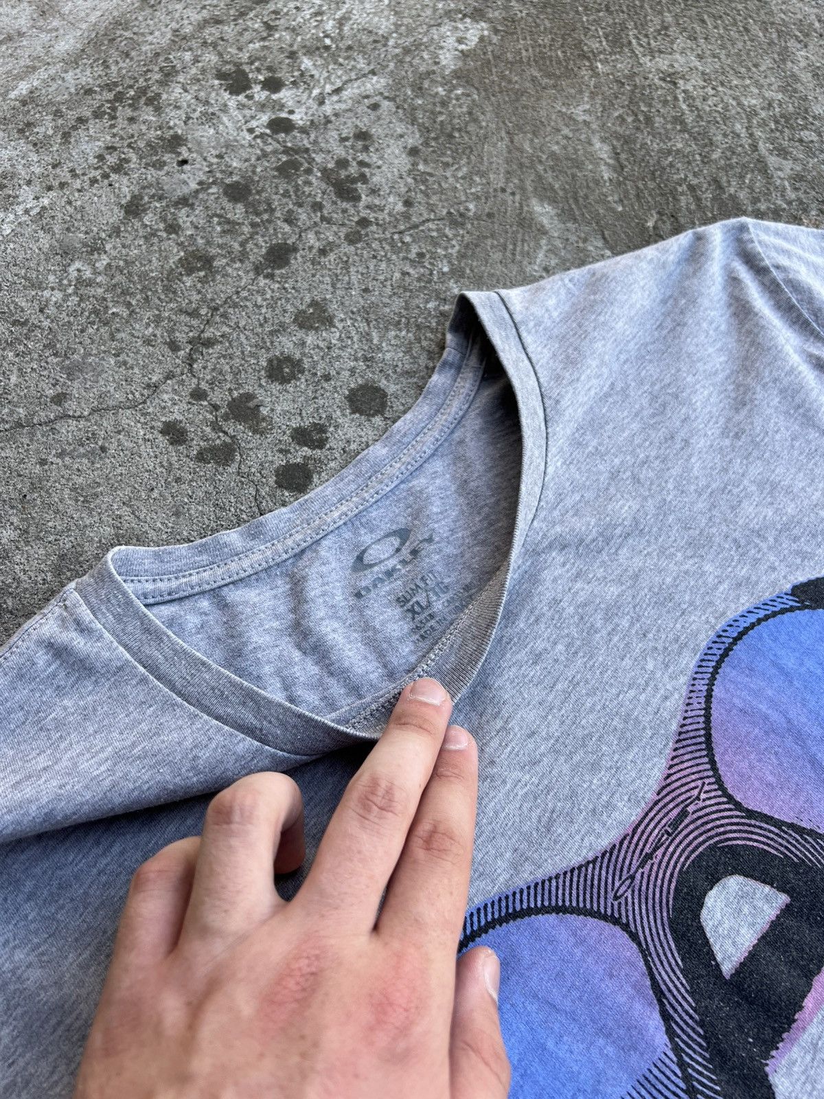 Oakley Crazy Vintage Oakley Big Logo T-shirt sunglasses Mars Print Size US XL / EU 56 / 4 - 6 Thumbnail