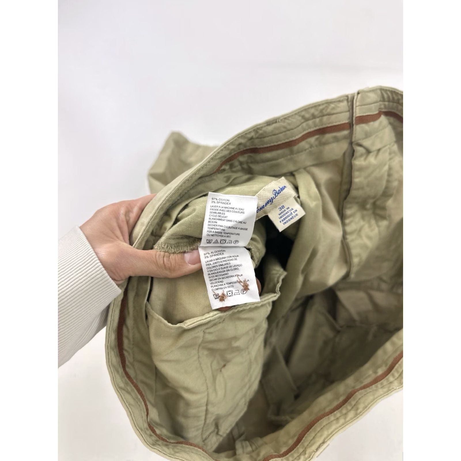 Tommy Bahama Tommy Bahama Shorts Men’s 38 Khaki Chino Twill Golf Casual Pockets Flat Front Zip Beige Cotton Spandex Regular Men Size US 38 / EU 54 - 6 Thumbnail