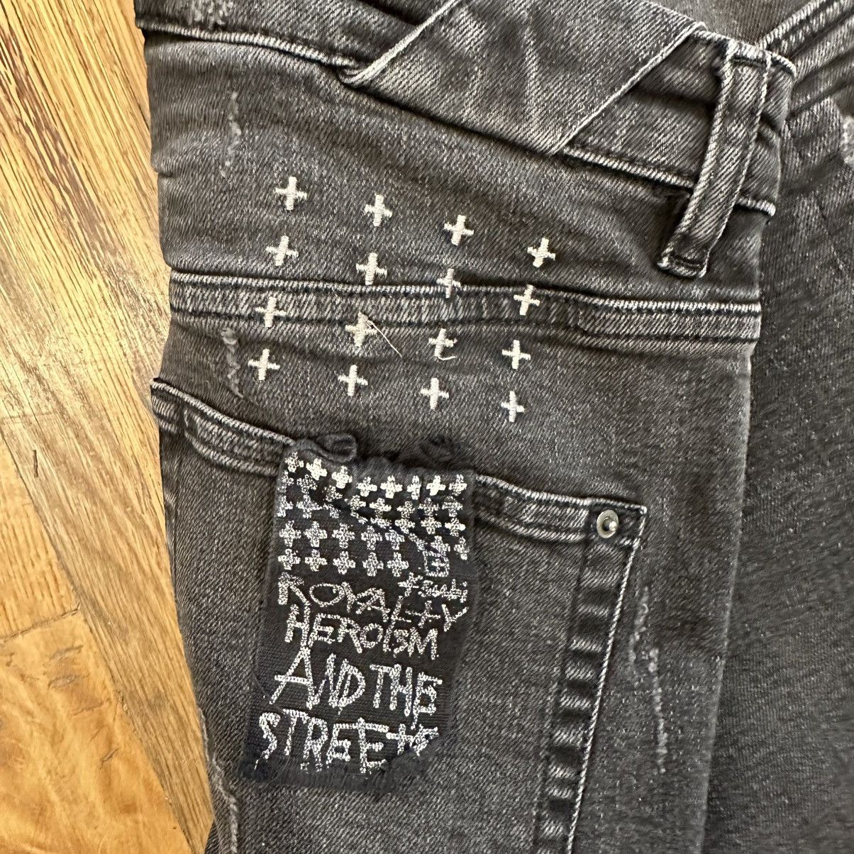 Ksubi Ksubi Knee Patched Faded Black Denim Jeans Size 32 Size US 32 / EU 48 - 4 Thumbnail