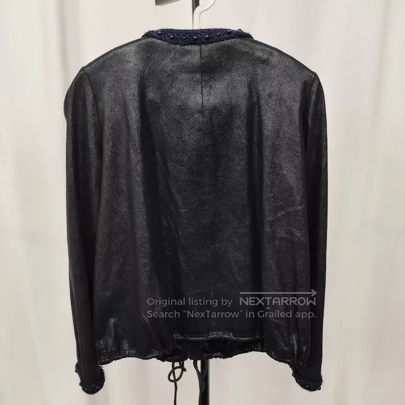 Chanel Chanel Black sheepskin jacket Size M / US 6-8 / IT 42-44 - 2 Thumbnail