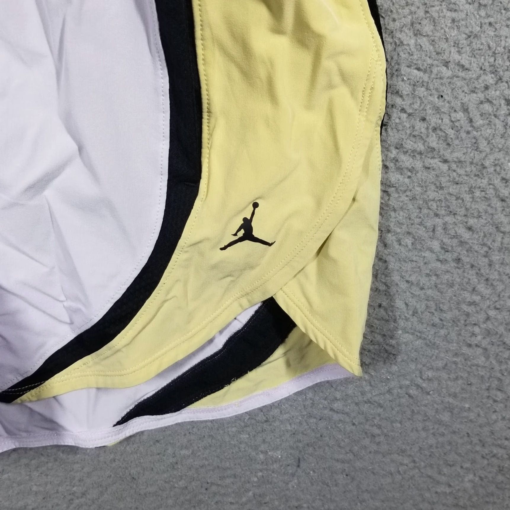 Nike Nike Jordan Women's High Waisted Shorts (Lilac) - Medium Loose New ~ DQ4455 509 Size 32" / US 10 / IT 46 - 3 Thumbnail