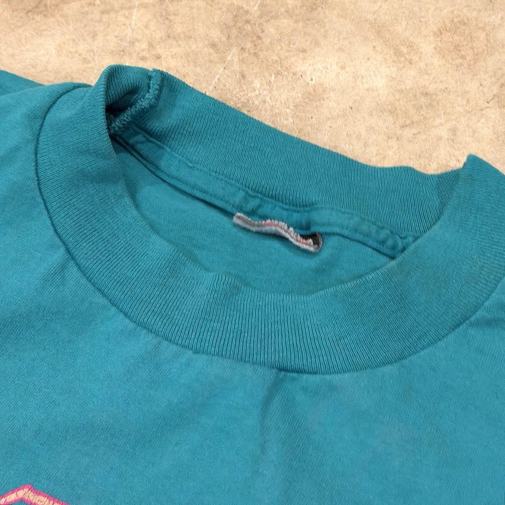 Vintage VINTAGE Arizona Tribal Feathers Mens XL Blue Single Stitch T-Shirt Size US XL / EU 56 / 4 - 4 Thumbnail