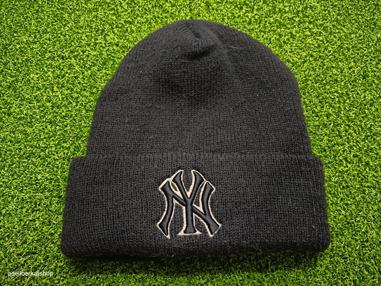 MLB VTG 2000 MLB New York Yankees Embroidered Logo Size ONE SIZE - 2 Thumbnail