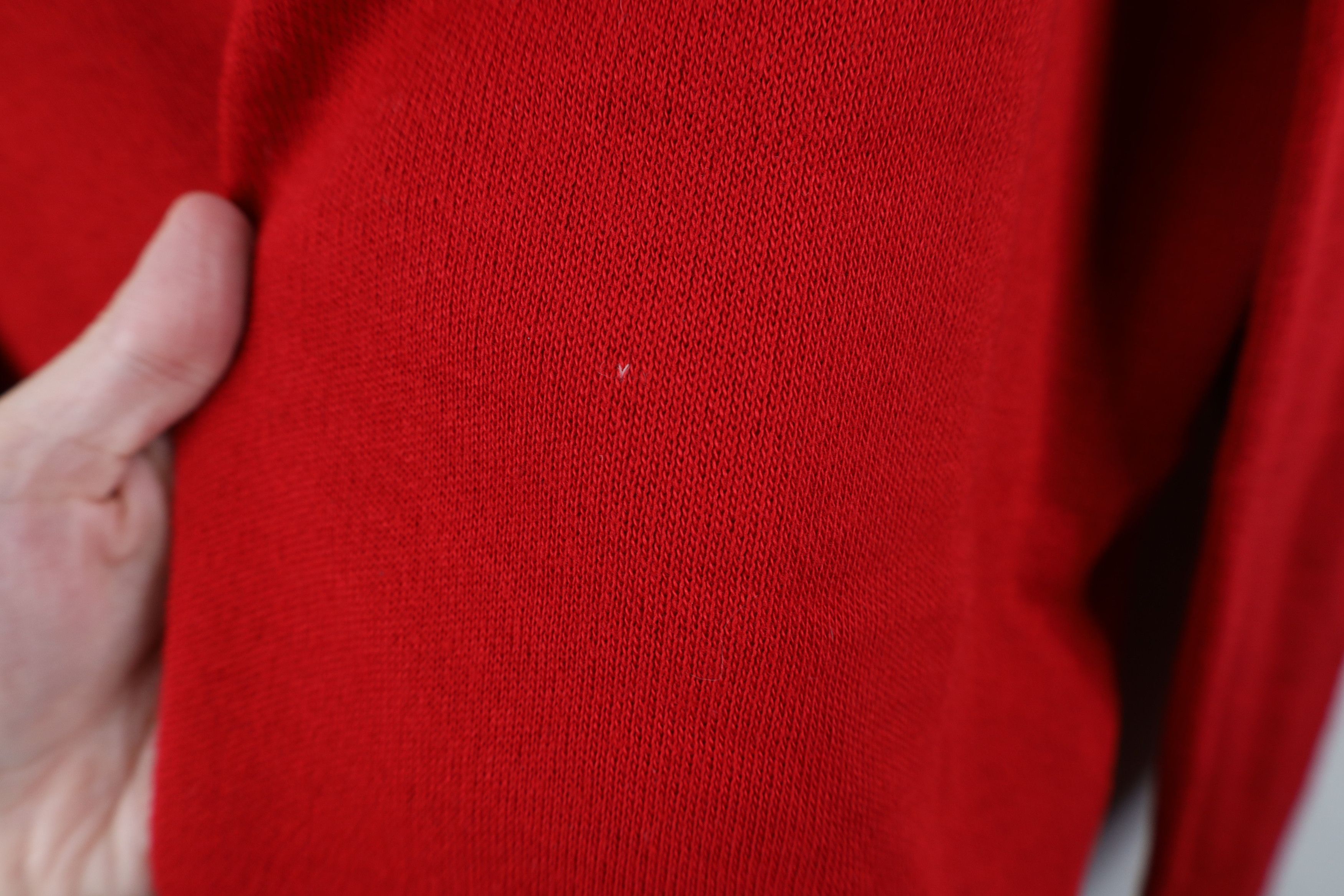 Vintage Vintage 90s Streetwear Soft Knit V-Neck Sweater Red USA Size US XL / EU 56 / 4 - 4 Thumbnail