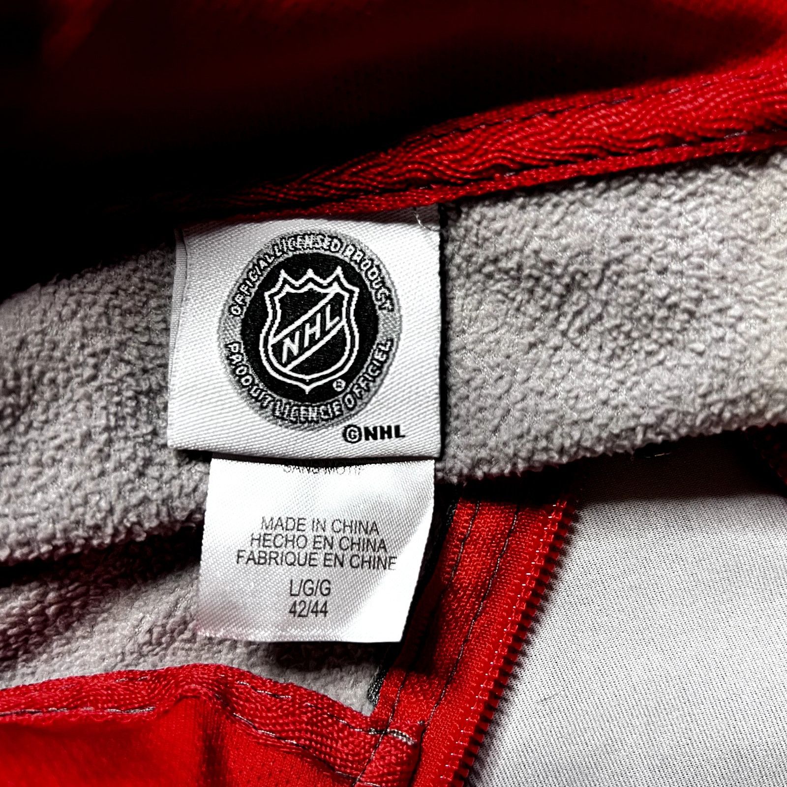 NHL Chicago Blackhawks NHL Gray/Red 1/4 Zip Pullover LG/XL Size US L / EU 52-54 / 3 - 3 Thumbnail