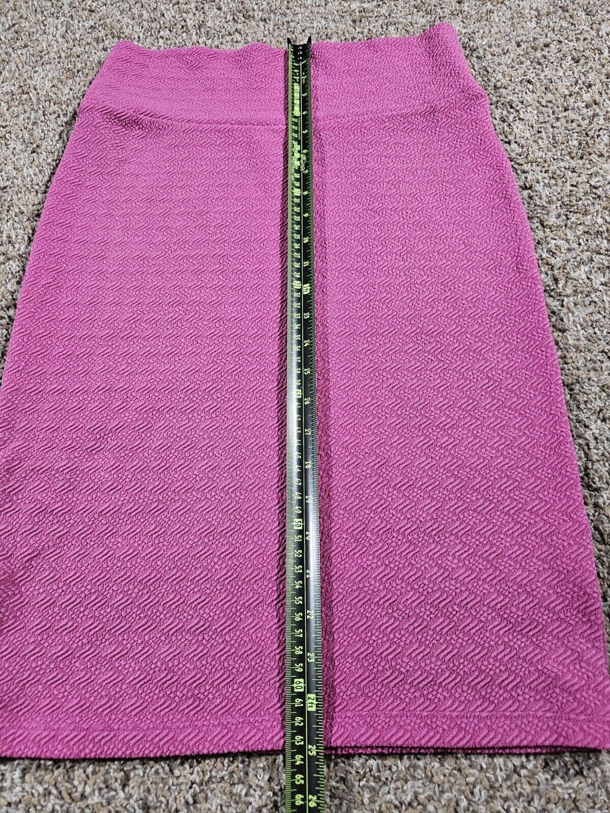 Designer LuLaRoe Skirt Medium Pink Knee Length Pull On Pencil Stretch Size 32" / US 10 / IT 46 - 2 Thumbnail