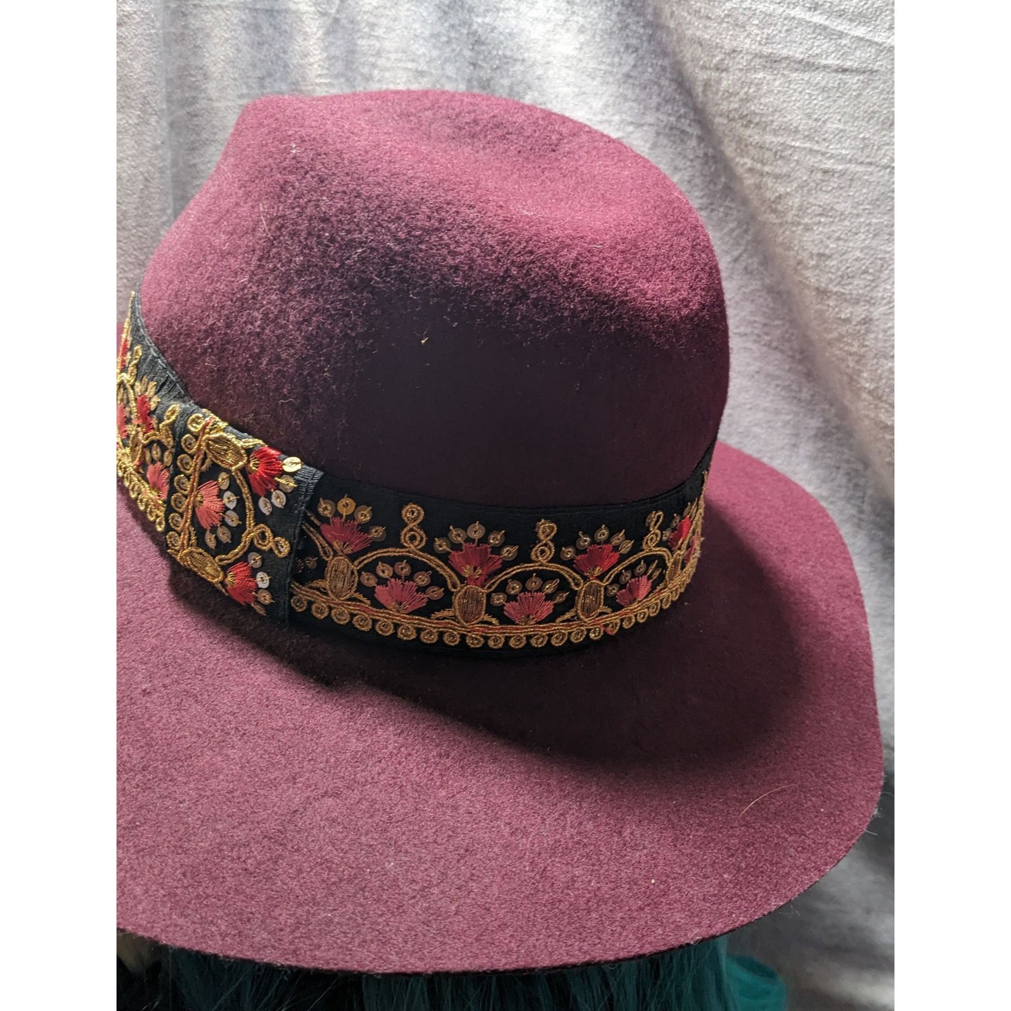 Other Maradji Burgundy Wool Felt Gold Floral Victor Hat Size ONE SIZE - 12 Thumbnail