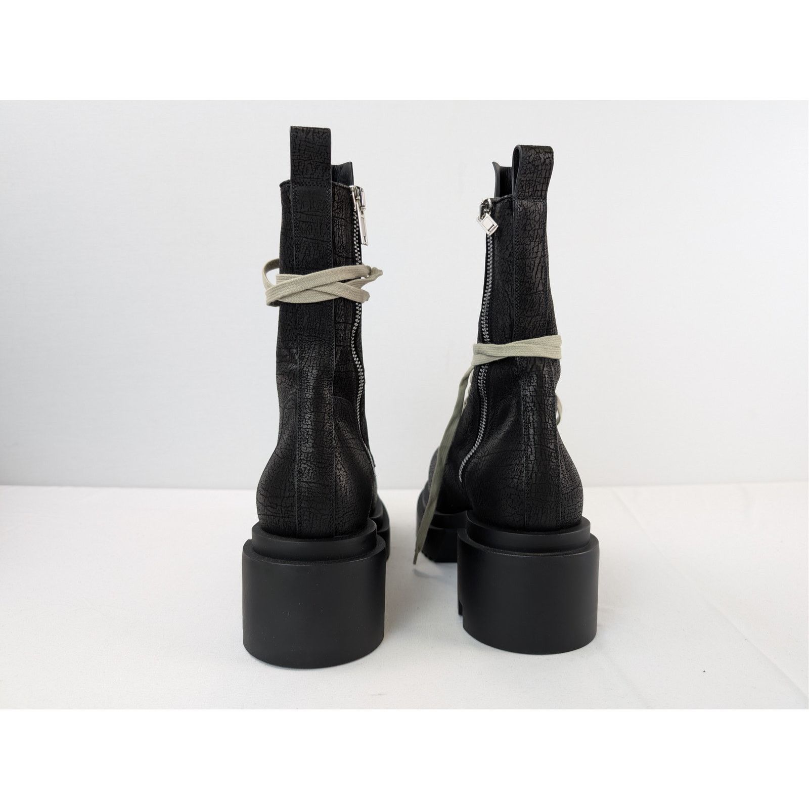Rick Owens o1rshd1 Lace-up Bogun leather boot with a platform sole Size US 11 / EU 44 - 12 Thumbnail