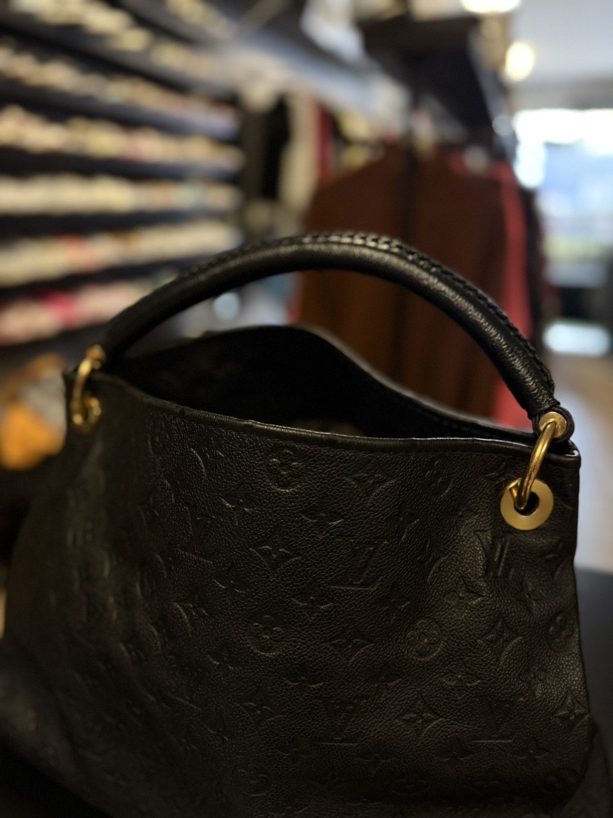 Louis Vuitton Louis Vuitton Artsy MM Black Purse $3400 Discontinued Size ONE SIZE - 9 Thumbnail