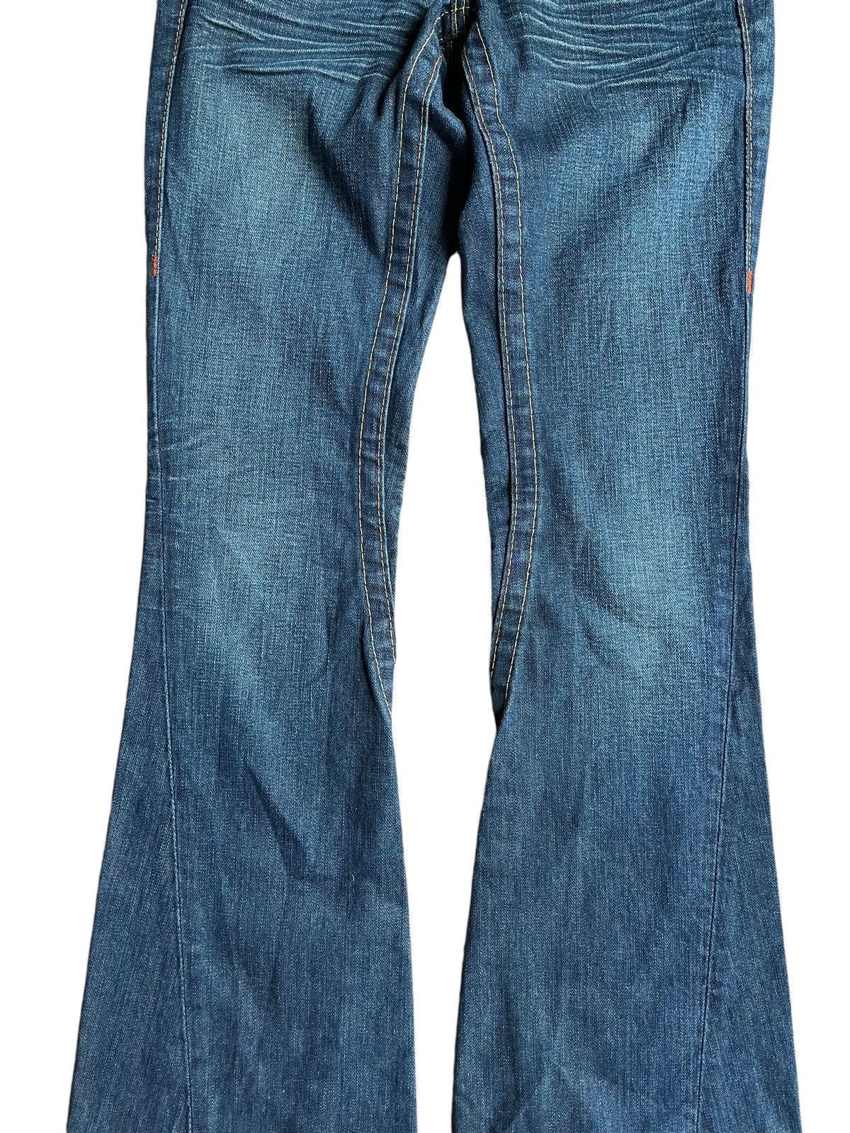 Affliction × Rock Revival × True Religion True Religion Joey Low Rise Flared jeans Size 27" / US 4 / IT 40 - 5 Thumbnail