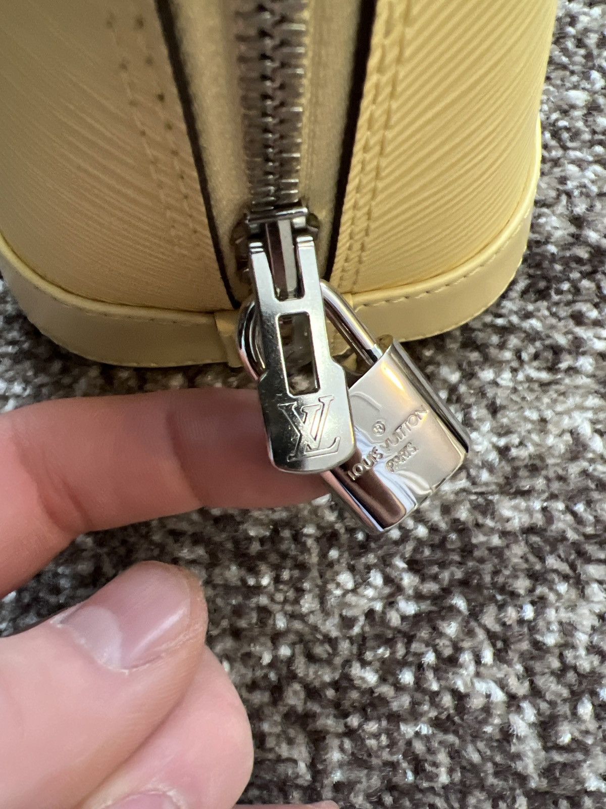 Louis Vuitton Louis Vuitton yellow Alma BB Size ONE SIZE - 12 Thumbnail