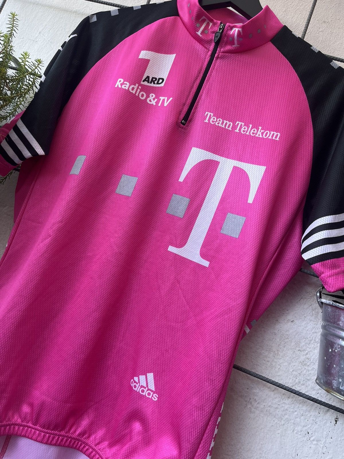 Other Adidas x Team Telekom D1 1997 Cycling Jersey Size US L / EU 52-54 / 3 - 4 Thumbnail