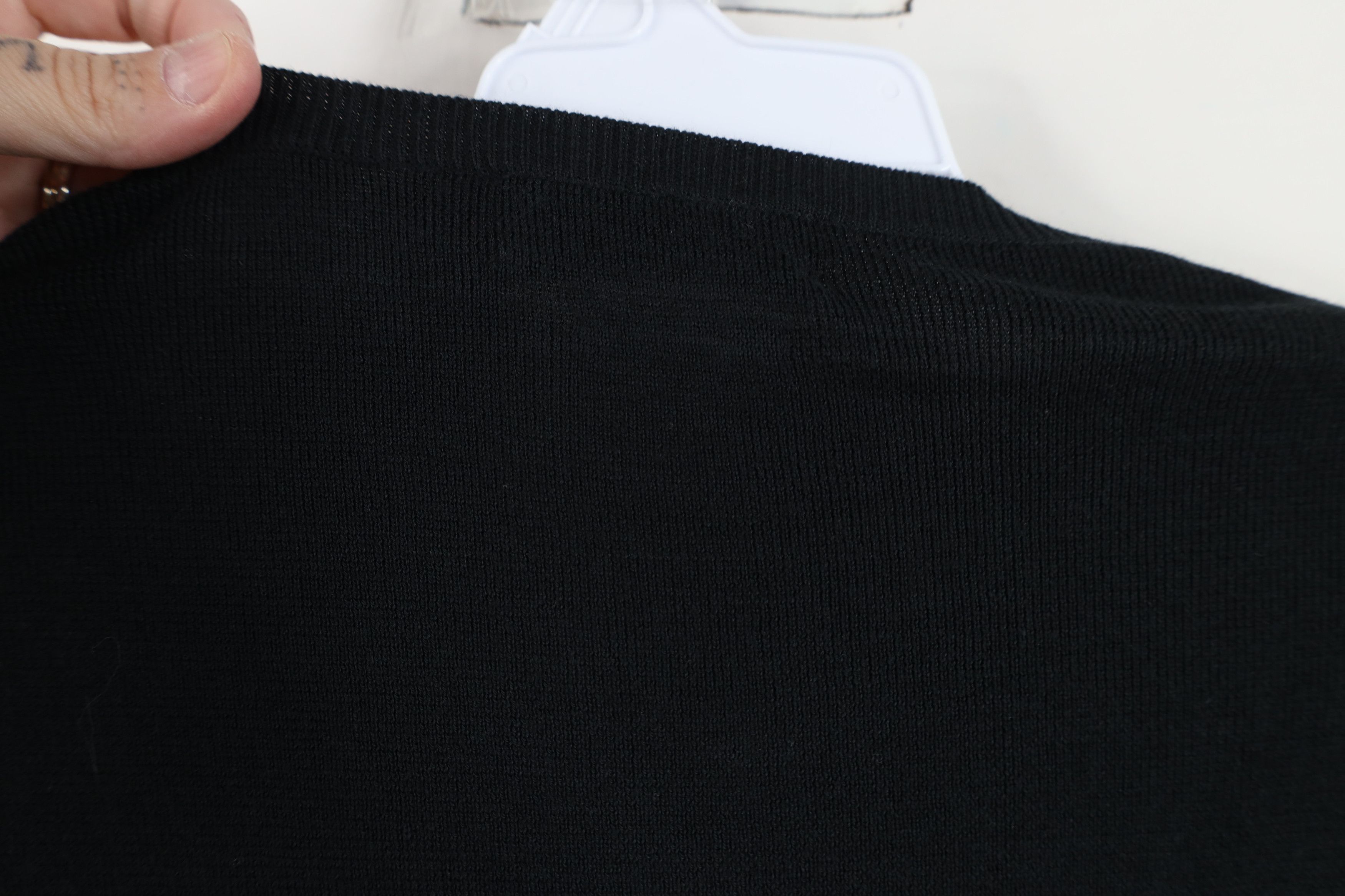 Ralph Lauren Vintage Ralph Lauren Lightweight Cotton Knit V-Neck Sweater Size US XL / EU 56 / 4 - 10 Thumbnail