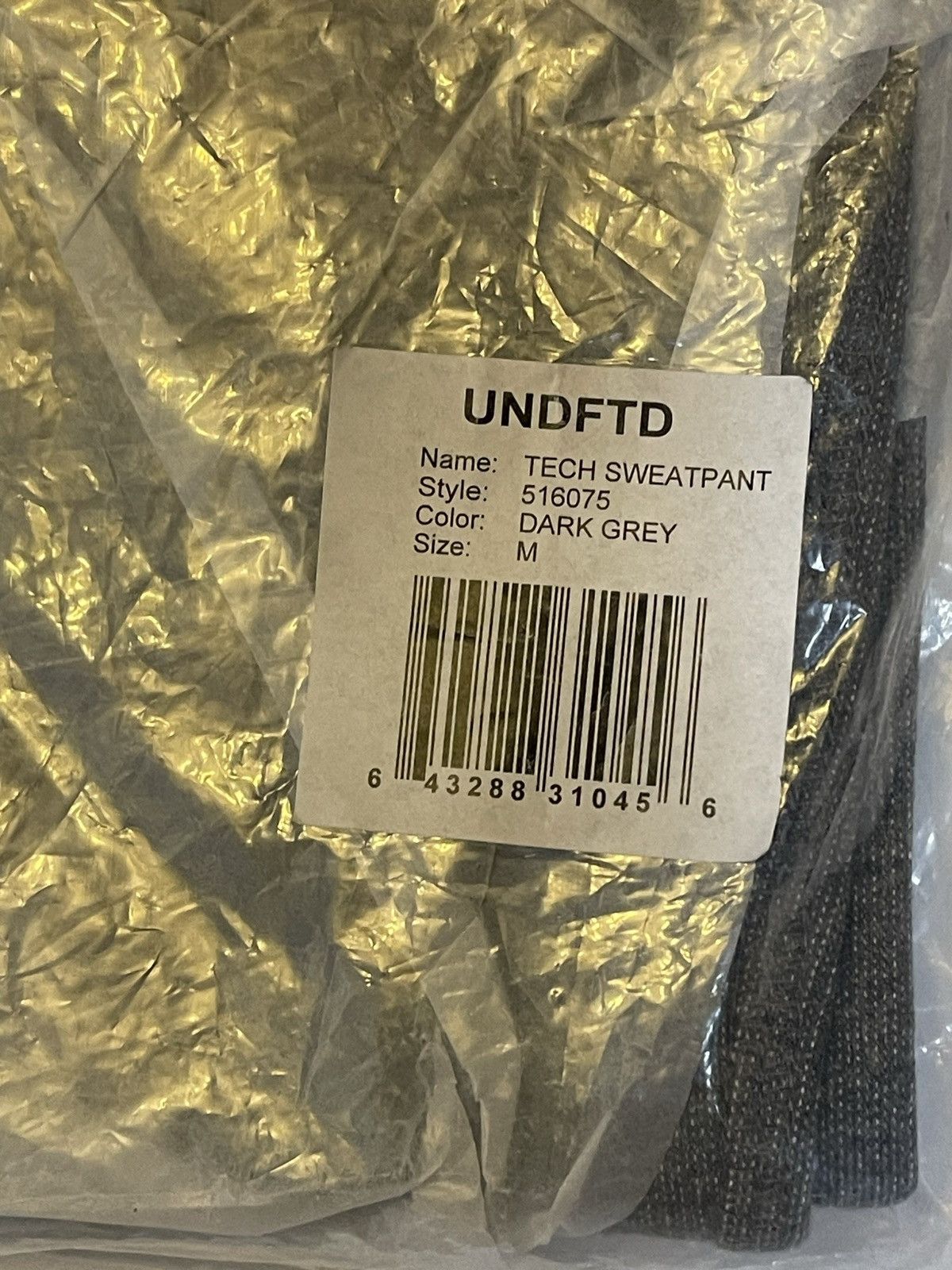 Undefeated Undefeated Technical Sweatpant essentials yeezy supreme nike Size US 33 - 14 Thumbnail
