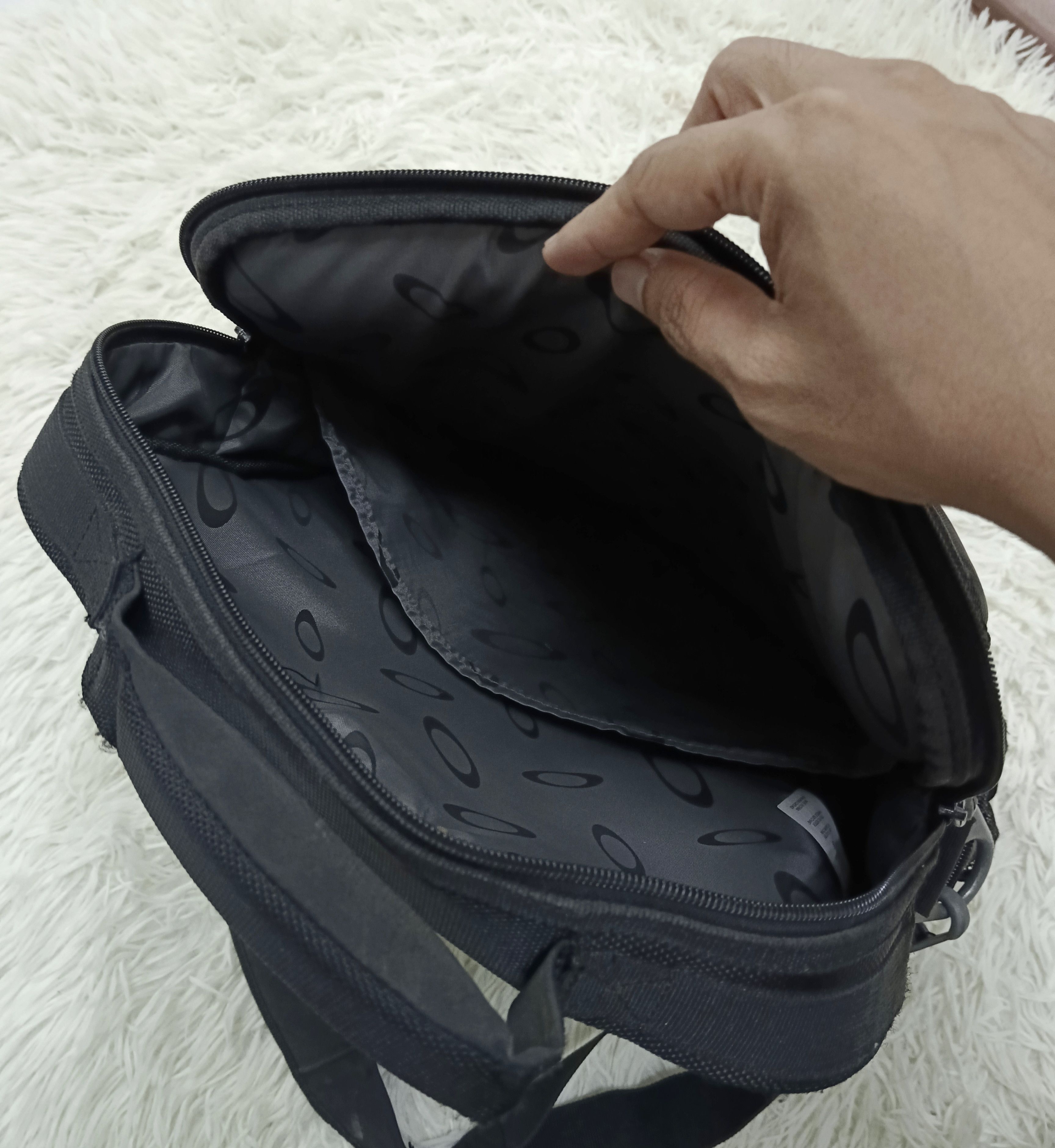 Oakley × Vintage OAKLEY BLACK VERTICAL MASENGGER Size ONE SIZE - 7 Thumbnail
