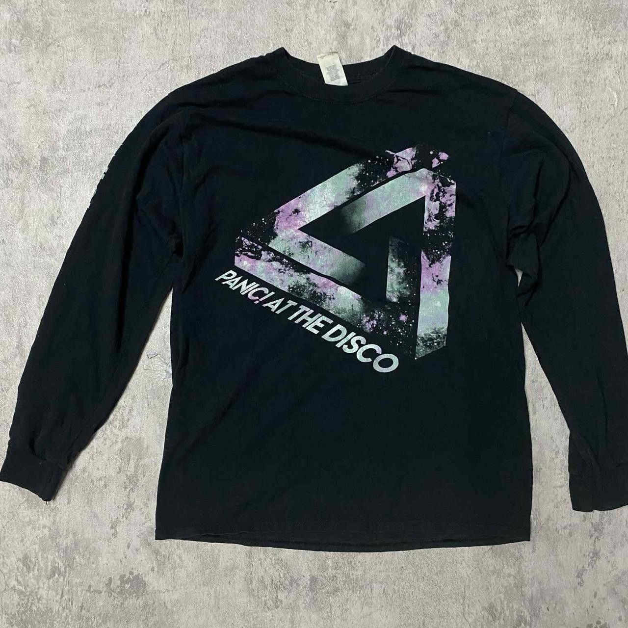 Gildan Black Panic At The Disco long sleeve shirt #emo Size US M / EU 48-50 / 2 - 1 Thumbnail