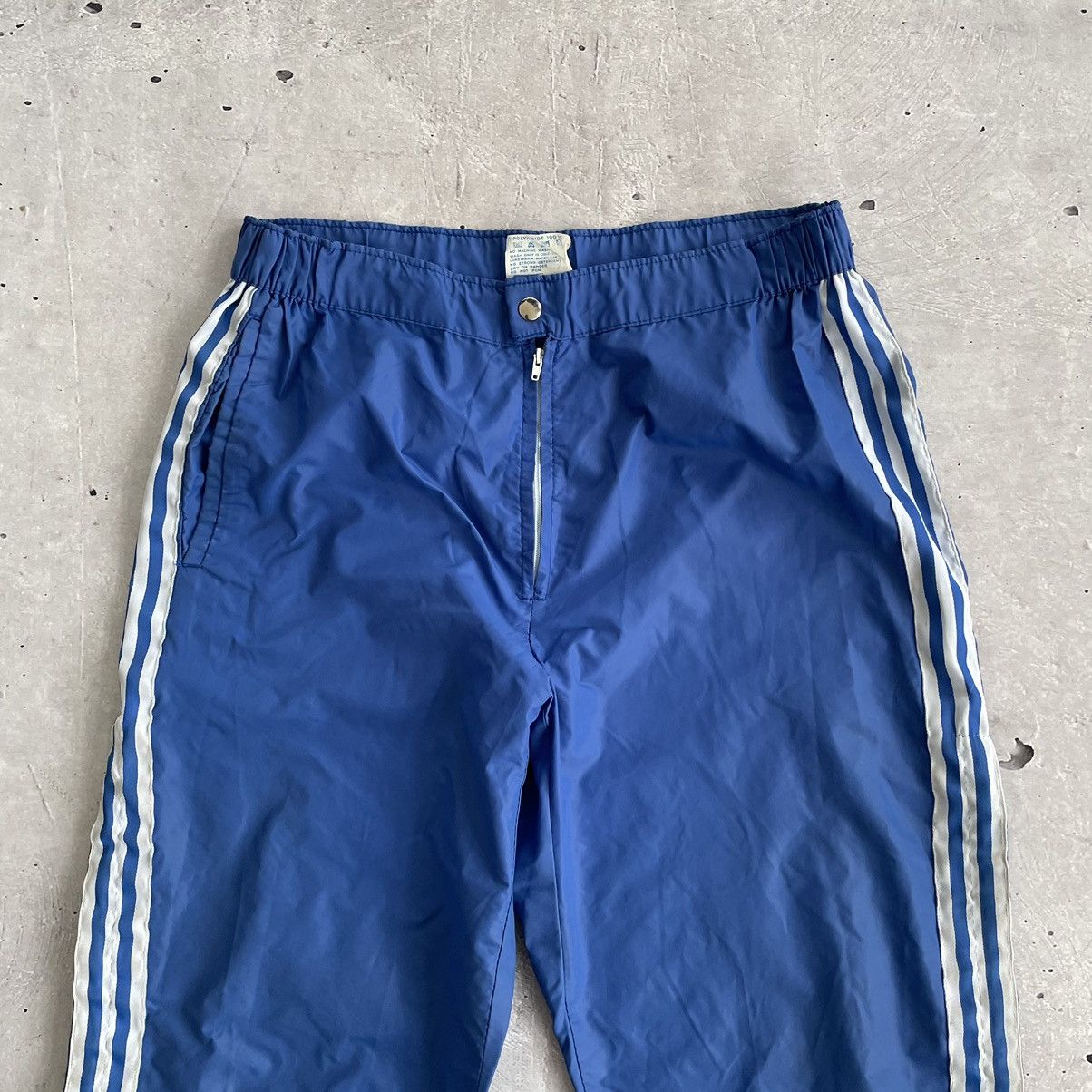 Adidas × Vintage Vintage 80’s Adidas Archive nylon trackpants made in France Size US 36 / EU 52 - 4 Thumbnail