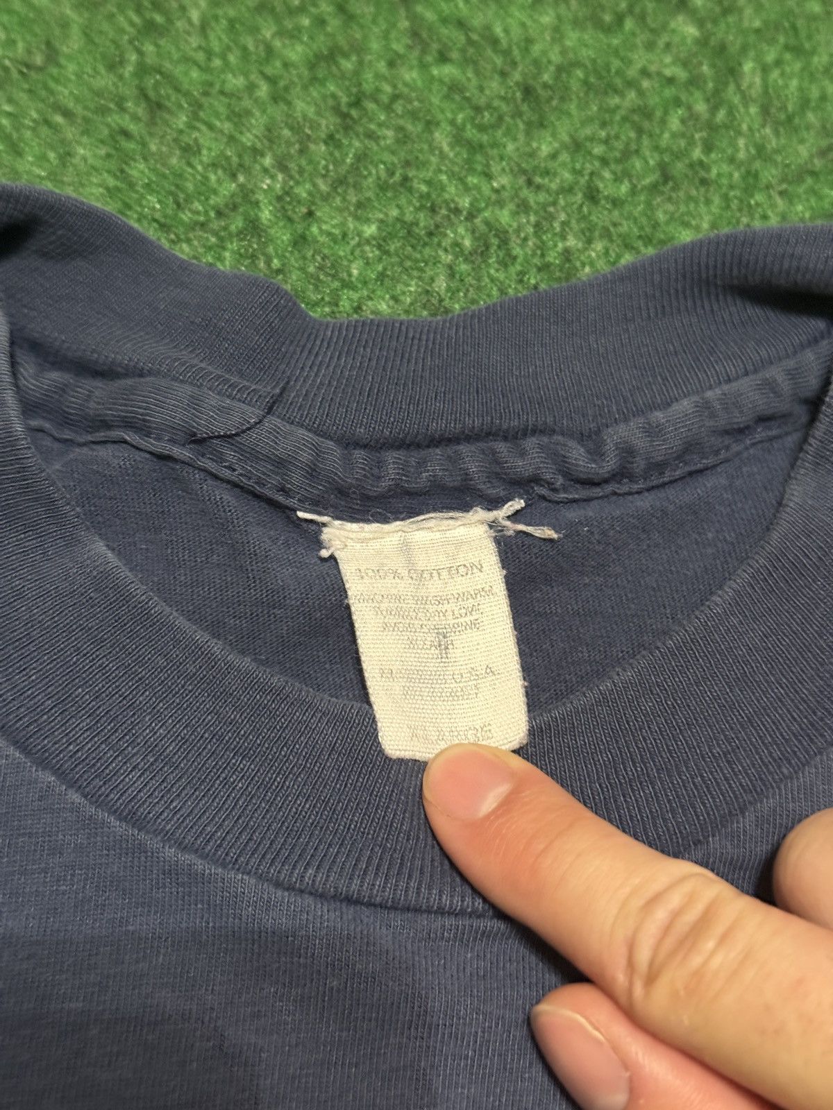 Vintage Vintage 90s Notre Dame College Retro XL T Shirt Size US XL / EU 56 / 4 - 3 Thumbnail