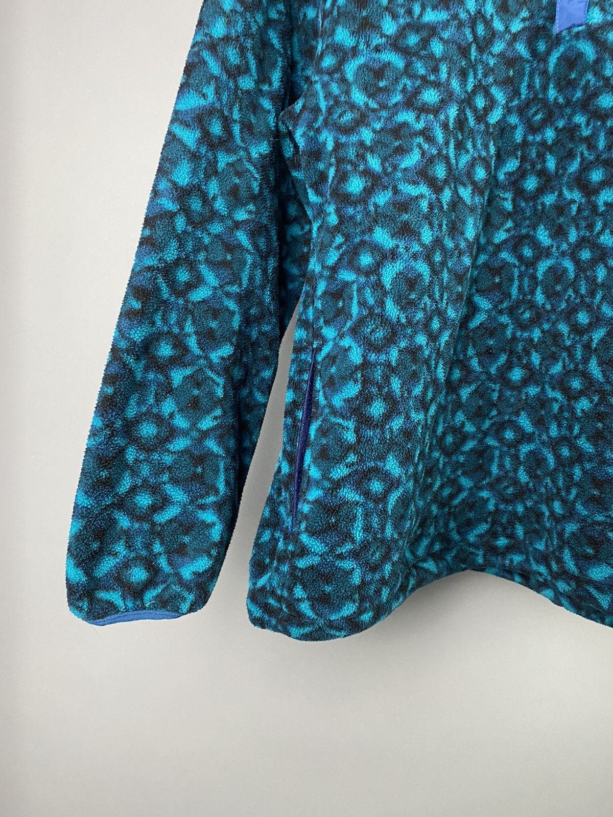 Japanese Brand × Vintage Vintage Blue Patterned Fleece Pullover Size US M / EU 48-50 / 2 - 4 Thumbnail